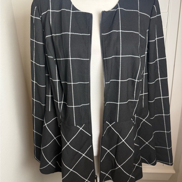 NWT Lane Bryant Black and White Plaid Blazer. Front zipper size 18 - Picture 5 of 11